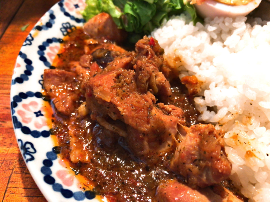 2017年6月5週 「ミントチキンカレー」＆「カニと夏野菜のマサラ」あいがけ。